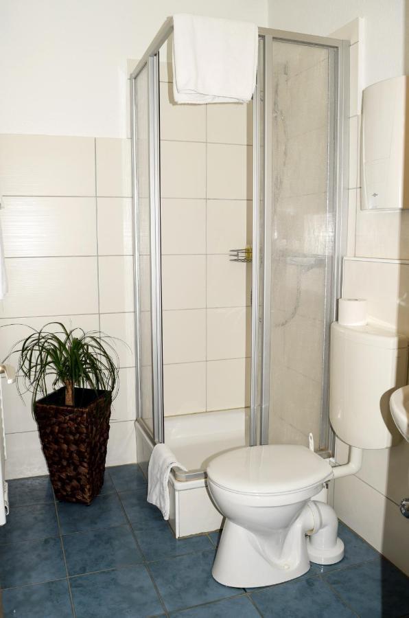 Hotel- Restaurant Kerzan'S Dortmund Eksteriør bilde